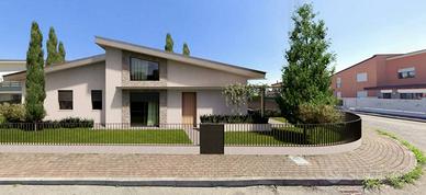 Villa di 168 m² con 4 locali e box auto doppio a C