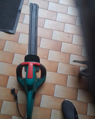 Tagliasiepi elettrico 