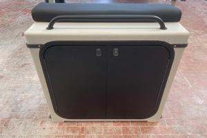 Leaning Post Boston Whaler Guardian