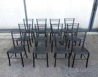 Sedia in ferro vintage con seduta imbottita