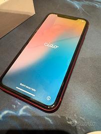 IPhone XR + auricolari + 3 cavi