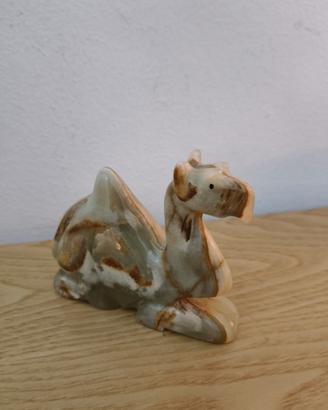DROMEDARIO in ONICE  10x8