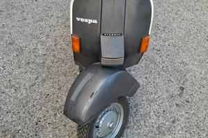 Piaggio Vespa P 200 E
