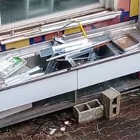 Lavandino in acciaio