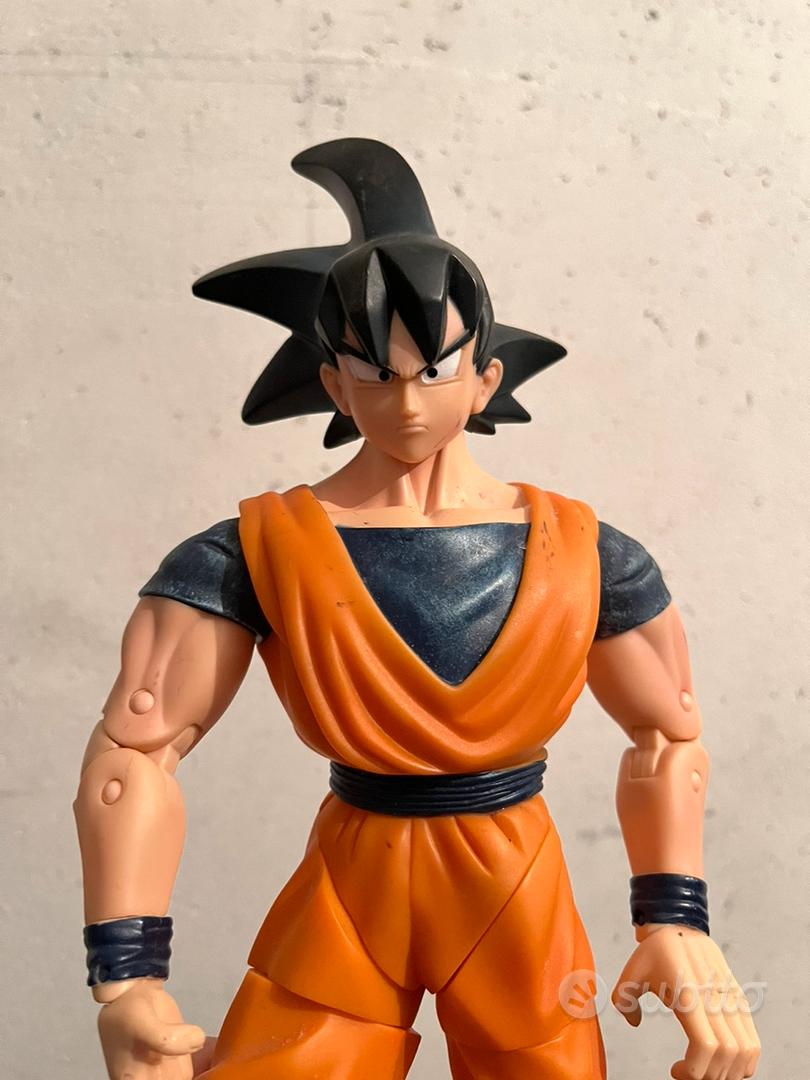 L'ABITO DI DRAGON BALL Z e DRAGON BALL GT Giochi Preziosi Costume