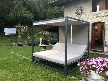 Letto matrimoniale in alluminio anodizzato