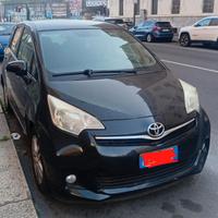 Macchina Toyota Verso S 2011