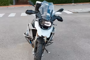 BMW  GS 1200