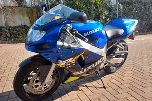suzuki gsxr 600 2001
