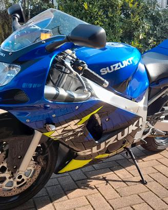 suzuki gsxr 600 2001
