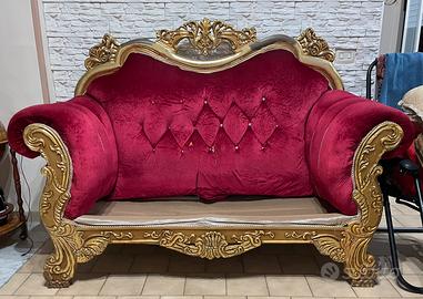 divano da restaurare