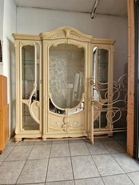 vetrinetta più giro letto  in ferro 