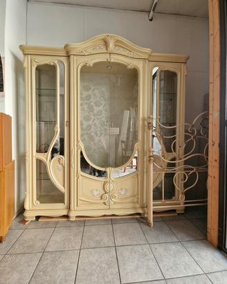 vetrinetta più giro letto  in ferro 