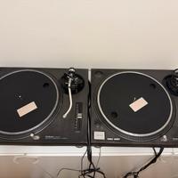 Coppia Giradischi Technics SL 1210 MK2