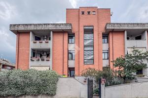 5 LOCALI A RONCIGLIONE
