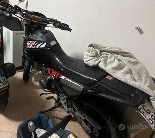 Yamaha Xt 600