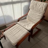 Poltrona + poggiapiedi POÄNG