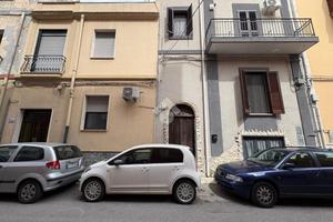 3 LOCALI A BRINDISI