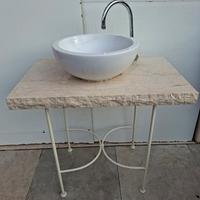 Mobile Piano in marmo per bagno