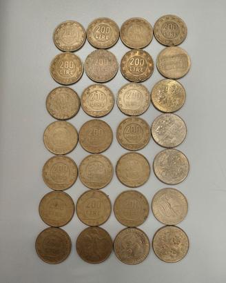  Lotto 28 monete 200 Lire Italiane  1977 19927