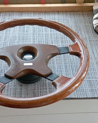 volante in legno momo 
