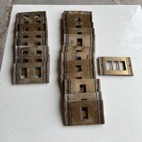Placche prese vintage in alluminio ottonato