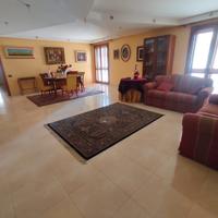 Siracusa Via Noto Ampio 7 Vani, Garage