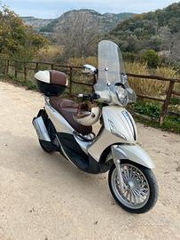 Beverly 125 ie
