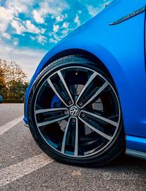 Cerchi originali Vw  Sevilla 18" e gomme Pzero