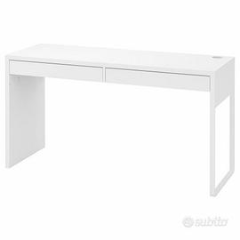 Scrivania IKEA MICKE bianca (142x50 cm) -