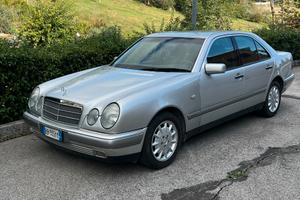 MERCEDES Classe E 200 kompressor metano