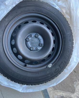 Cerchi e gomme per fiat panda