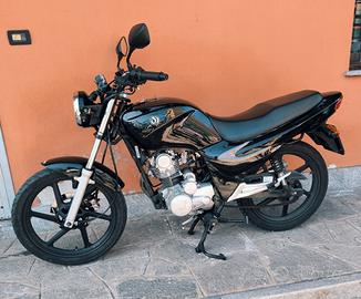 Sym XS 125 Naked