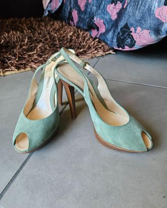 Décolleté eleganti con tacco
