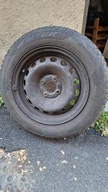 gomme pirelli invernali con cerchio 175 65 r 14 