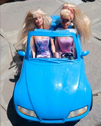 lotto Barbie più automobile