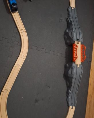 doppia pista trenino legno e macchinine