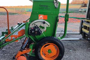 Seminatrice Amazzone