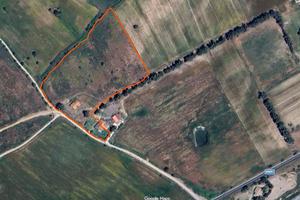 Terreno con Abitazione e Rudere in Regione Figos
