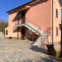 4 LOCALI A LA SPEZIA
