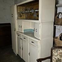 Credenza vetrina anni 60. 
