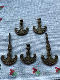 Maniglie e chiavi vecchie