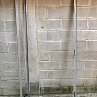 Cornice porta cantina