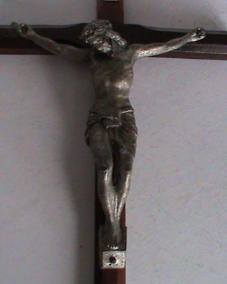 CROCE IN LEGNO  CRISTO IN METALLO ARGENTATO ANNI80