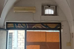 Privato vende centralissimo locale