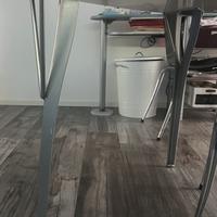 tavolo forma triangolare