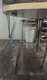 tavolo forma triangolare