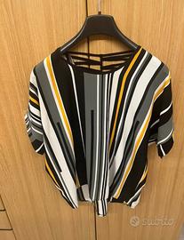 Maglia donna a righe molto particolare il  retro