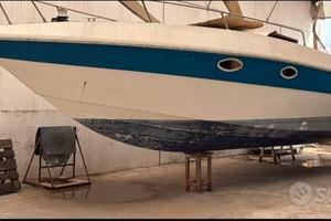 Barca con cabina e bagno separato