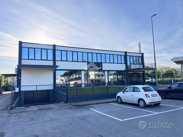 CAPANNONE A RICCIONE